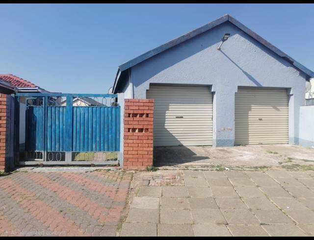 3 BEDROOM FREEHOLD FOR SALE IN BIRCH ACRES